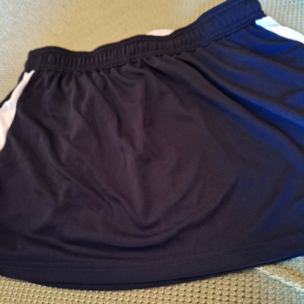 Nike Black and White Athletic Skirt